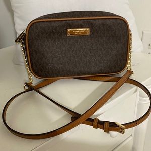 Michael Kors - Jet Set crossbody